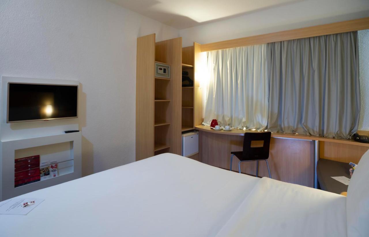 Ibis Vitoria Praia Do Canto Eksteriør bilde